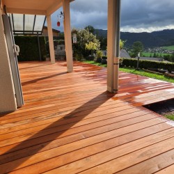 terrasse en tigerwood extérieure
