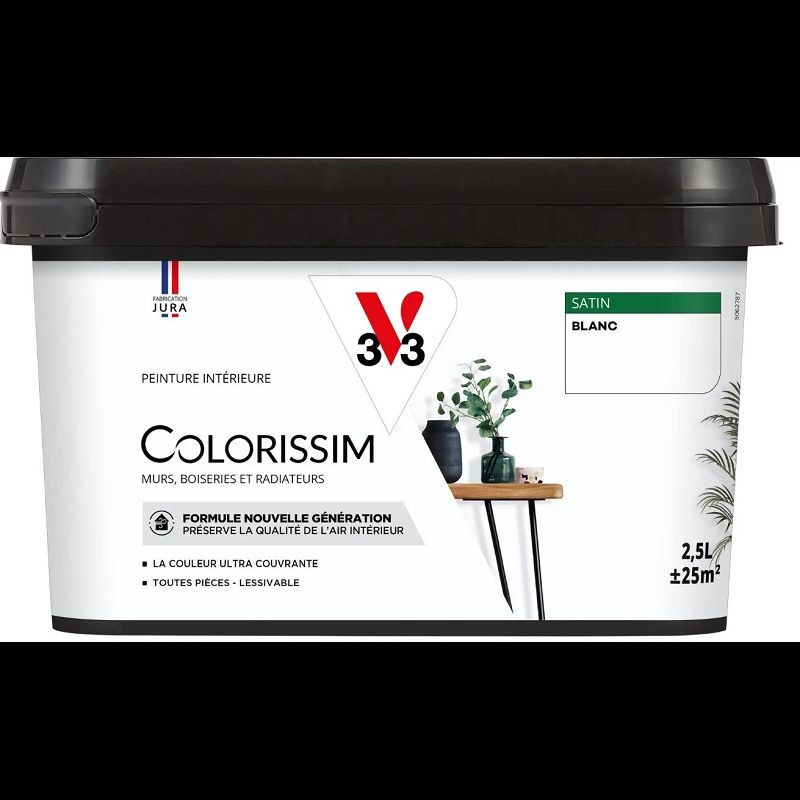 Pot de peinture V33 Colorissim Satin 2,5L associe a un parement en bois