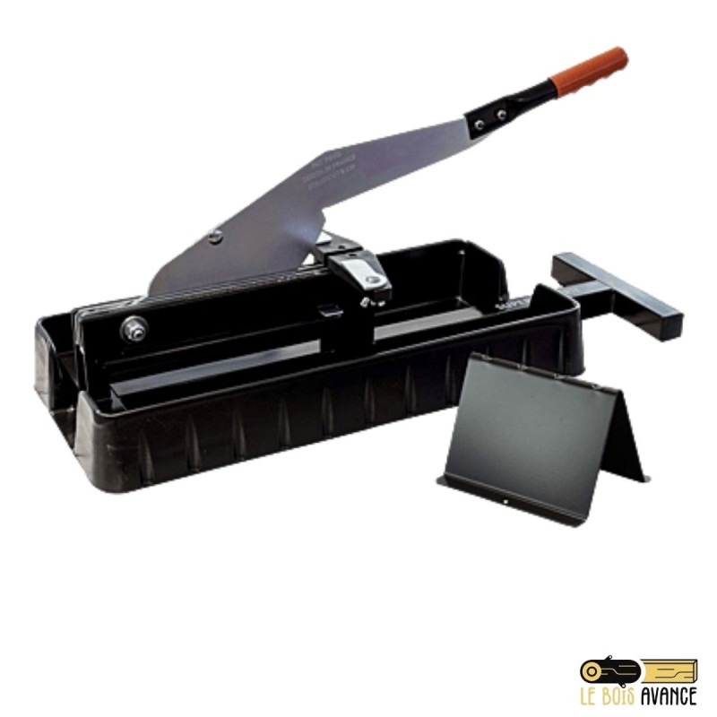 Guillotine pour coupe de sol stratifié